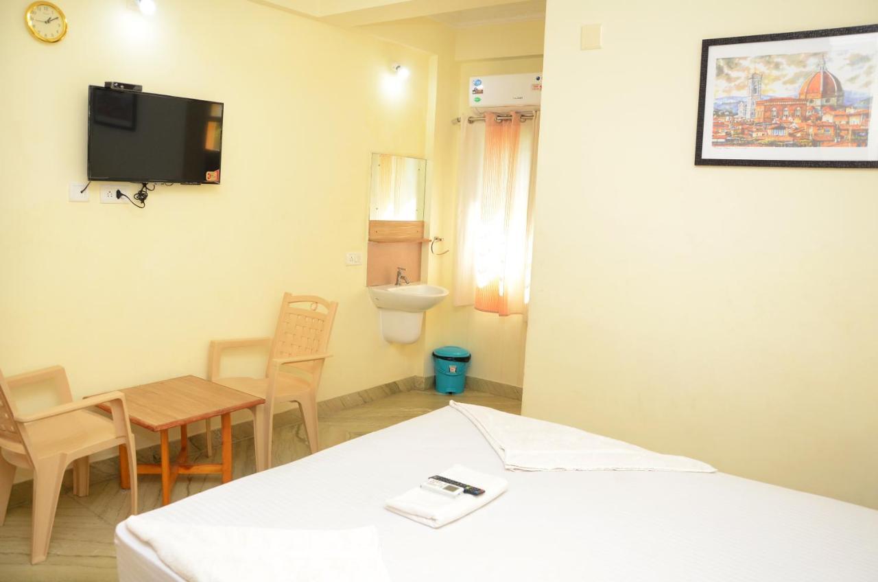 Hari Iyer Residency Otel Tiruchchendūr Dış mekan fotoğraf