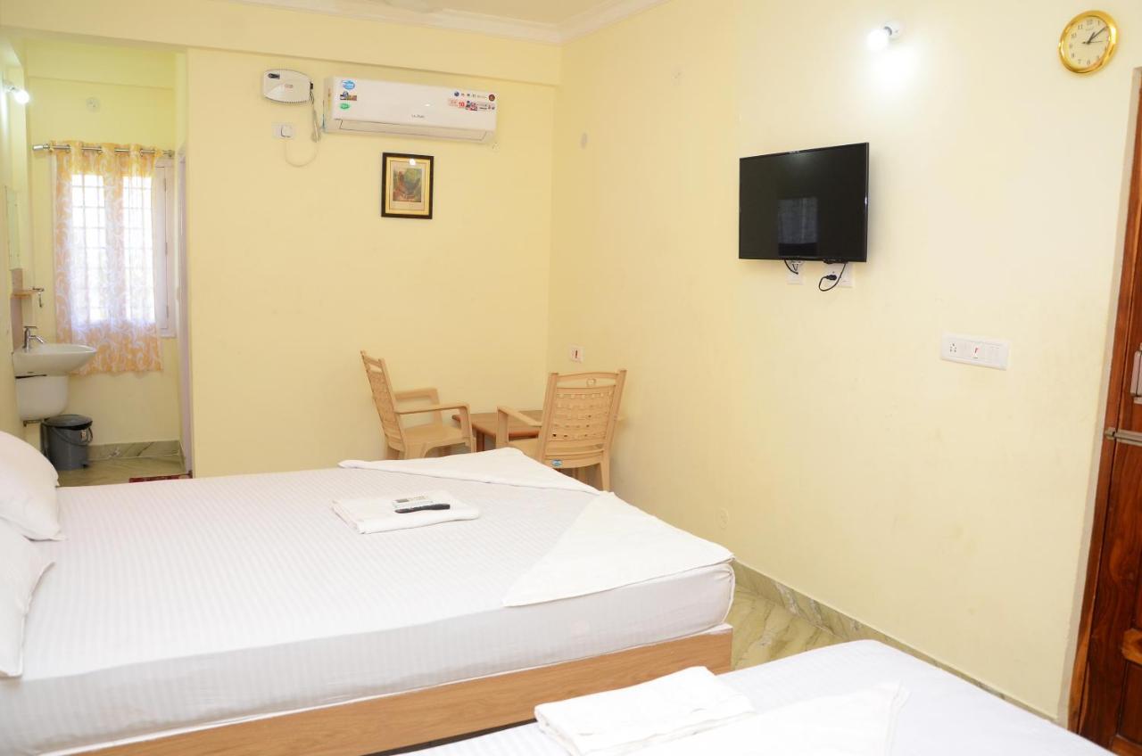 Hari Iyer Residency Otel Tiruchchendūr Dış mekan fotoğraf